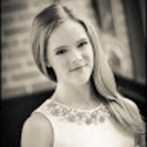 Meet your Posher, Laurel - Picture 1 of 1